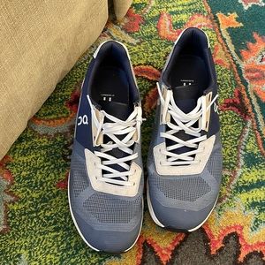 Men’s On Cloud Cloudrift 10.5. Gently worn, good condition.